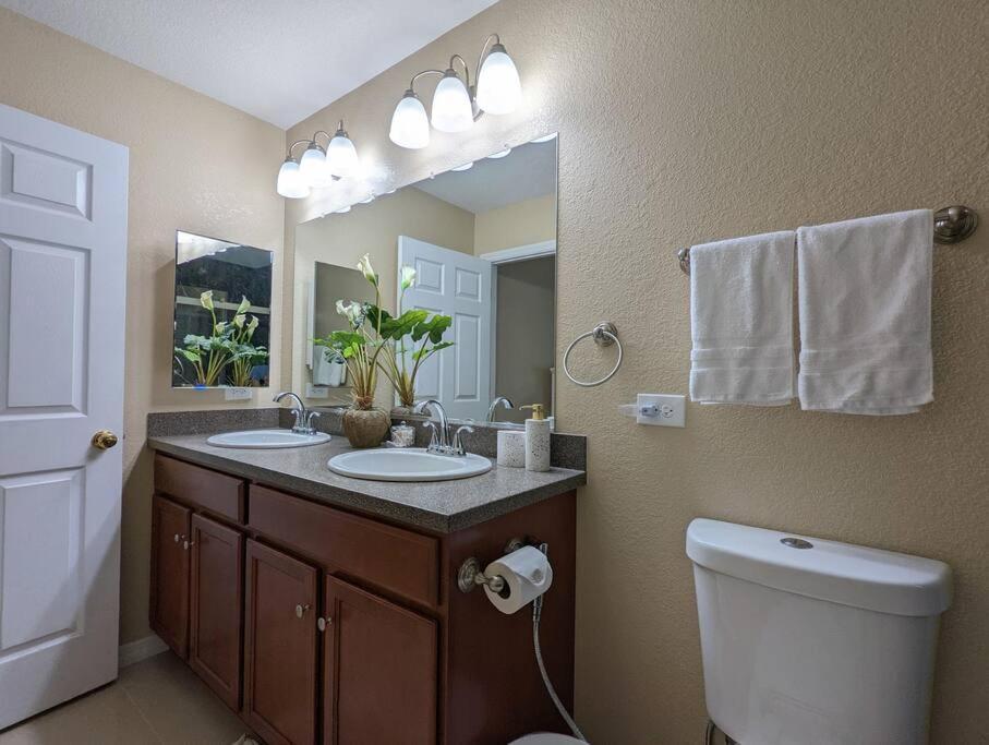 3Bed & 2Bath Property Couple Minutes From Siesta Key Beach & Downtown Sarasota Buitenkant foto