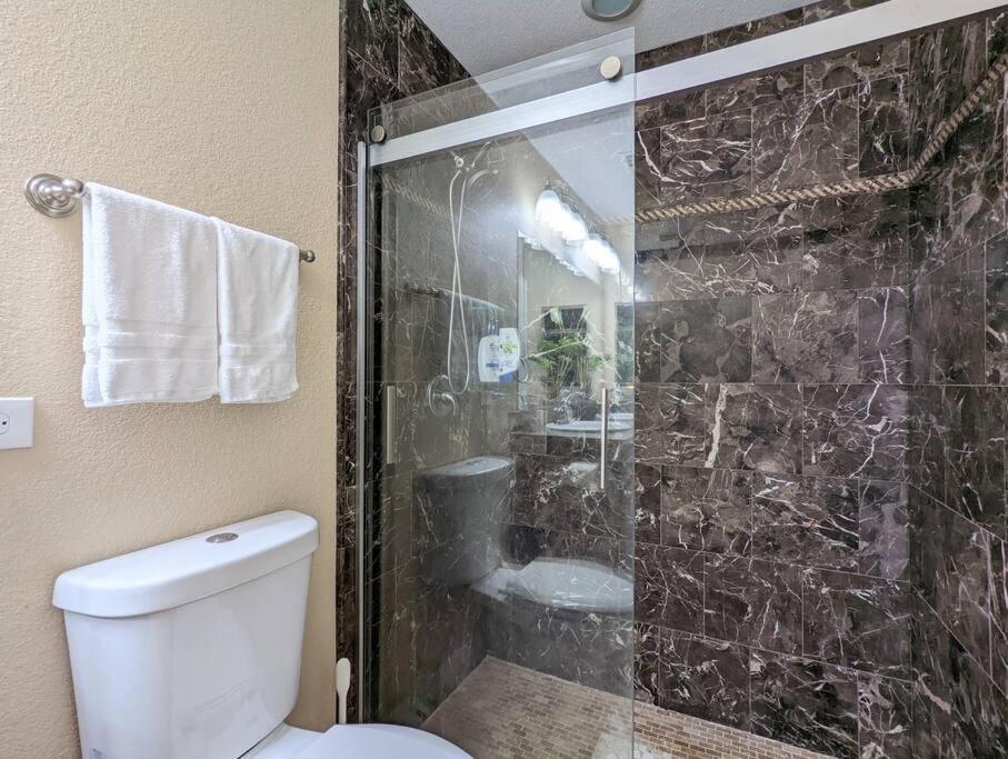 3Bed & 2Bath Property Couple Minutes From Siesta Key Beach & Downtown Sarasota Buitenkant foto