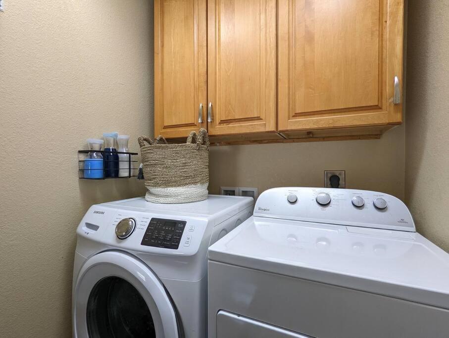 3Bed & 2Bath Property Couple Minutes From Siesta Key Beach & Downtown Sarasota Buitenkant foto